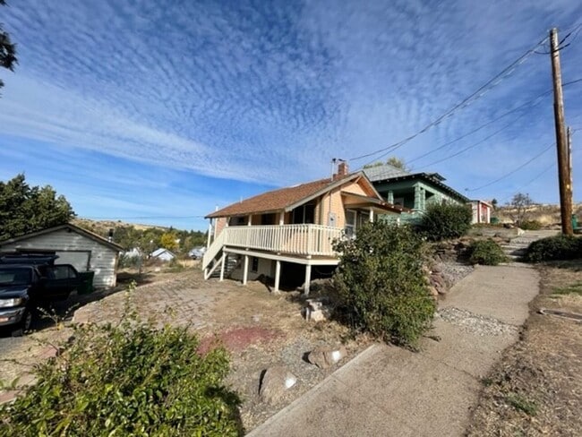 Photo - 1 Bedroom, 1 Bath with Mountain Veiws