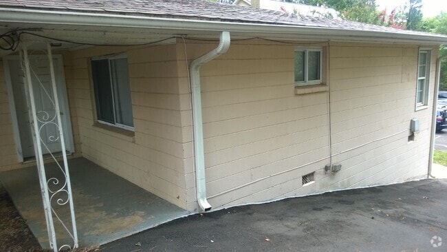 Building Photo - 2719 Unit 102 Rental