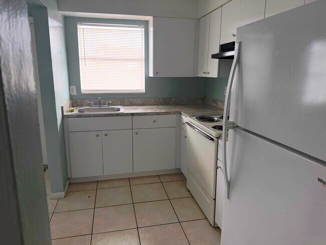 Photo - 3701 SW 59th Terrace Unidad 11