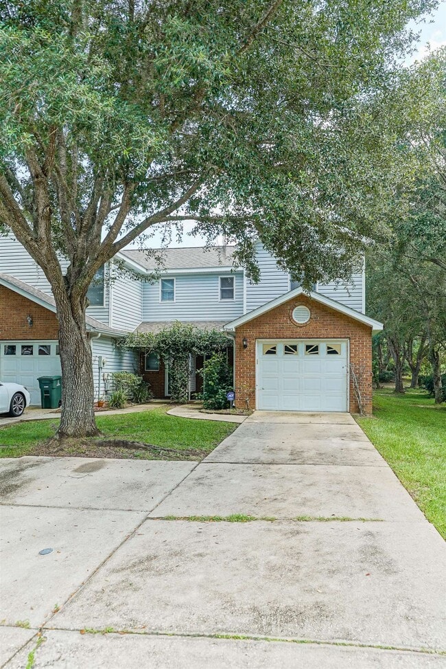 Photo - 2143 Delta Way House