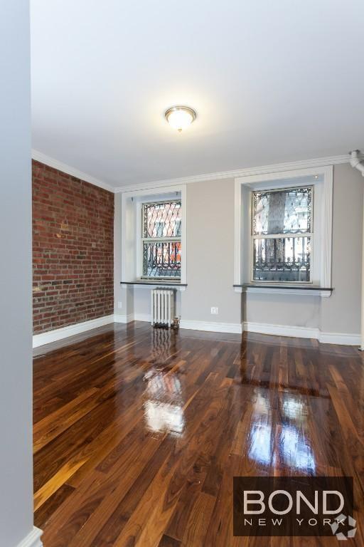 Building Photo - 350 W 21st St Unit 4 Rental