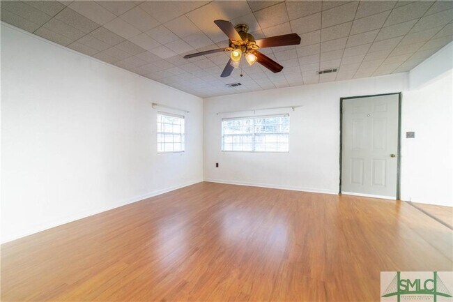 Photo - 364 Magnolia St