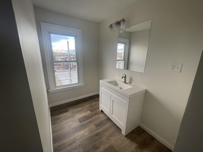 Photo - "Spacious 5-Bedroom Gem with 2 Full Baths ...