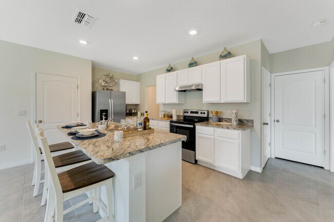 Photo - 1387 Berry Ln