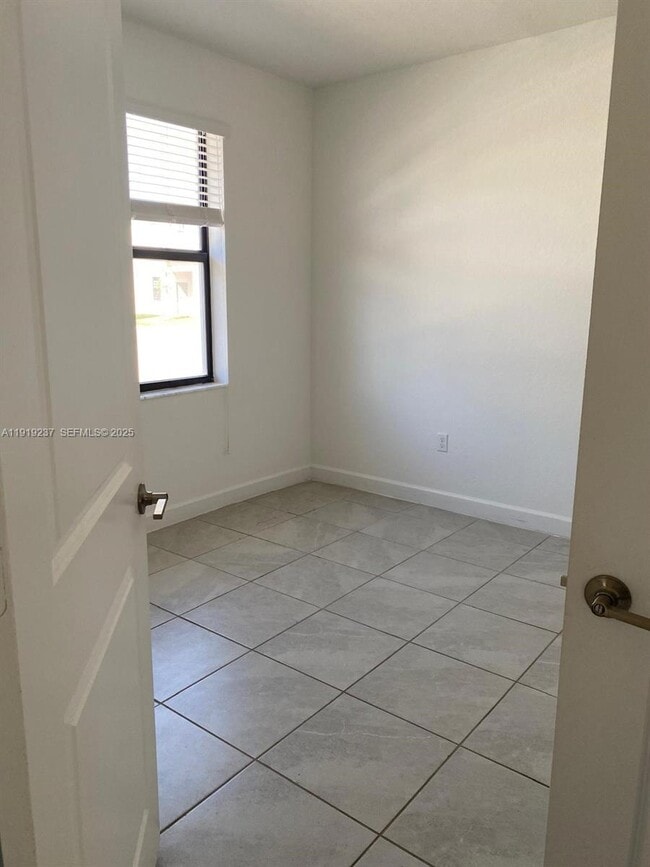 Photo - 12914 SW 232nd Ln