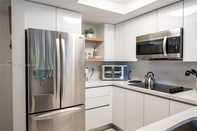 2951 S Bayshore Dr Unit 505