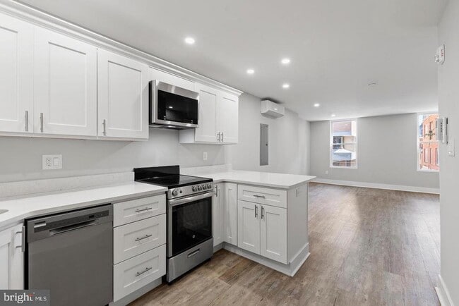 Photo - 256 S 11th St