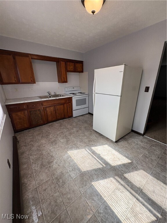 Photo - 835 Cook Ave Unidad A