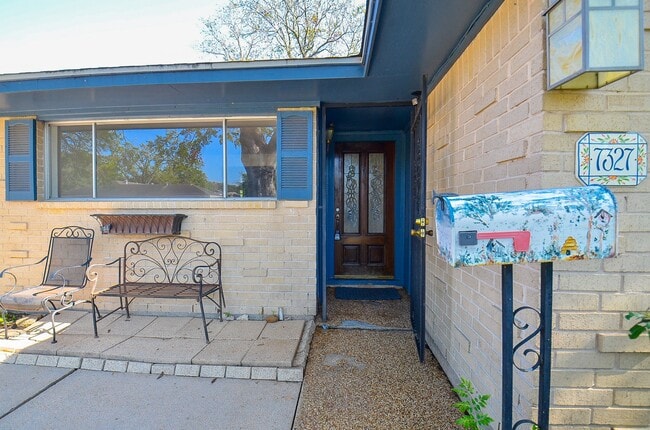 Photo - 7327 Osage St