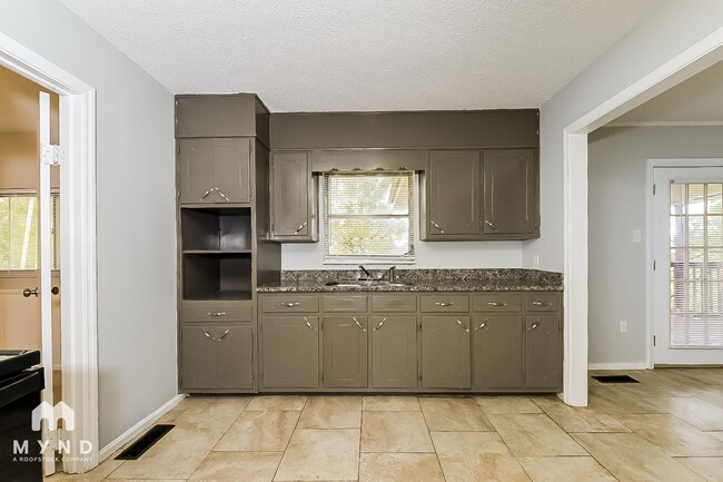 Photo - 1151 Oakley Dr
