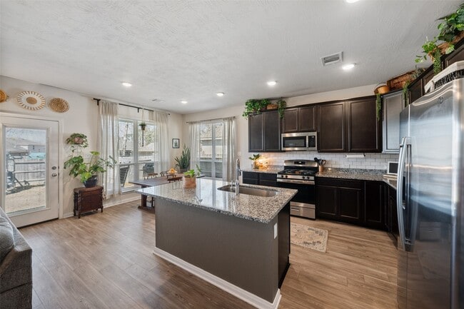 Photo - 11947 Sunshine Park Dr N