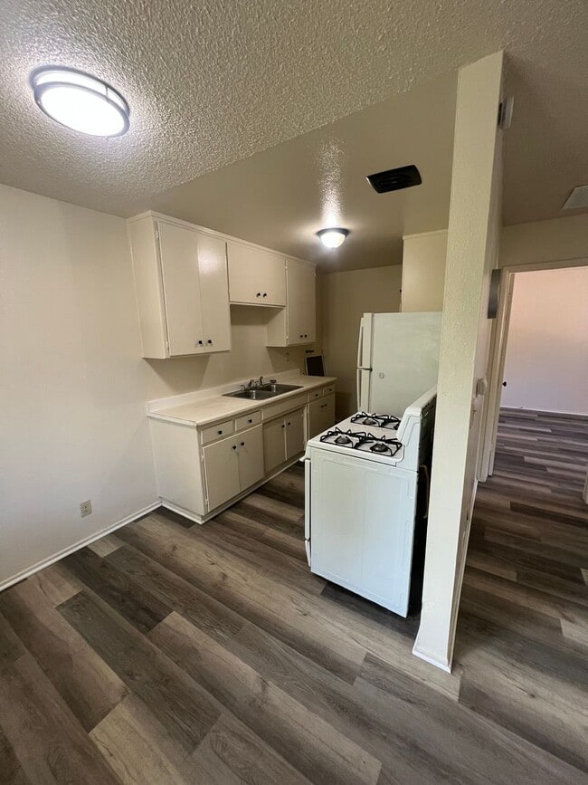 Photo - Oroville one bed one bath duplex for rent.