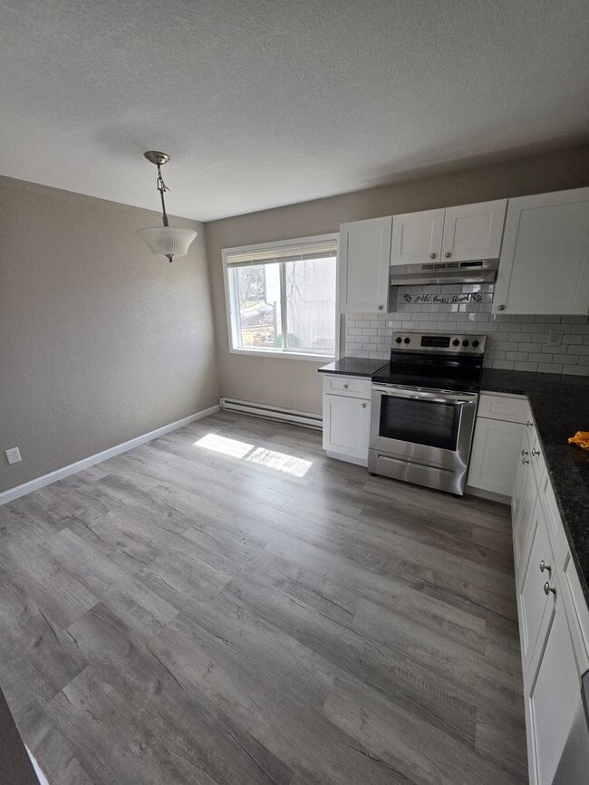 Photo - 2 Bedroom Apartment Available Near Regis! Unit 5417