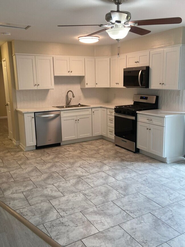 Photo - For Rent: Charming 3 Bedroom, 2 Bath Single-Family Home in St. Louis Monthly Rent: $1,950 (2 year...