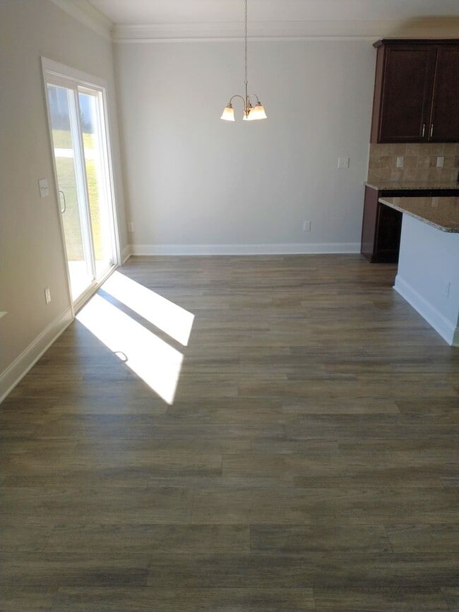 Photo - Beautiful Home in Gardner!  4 bedroom 3 fu...