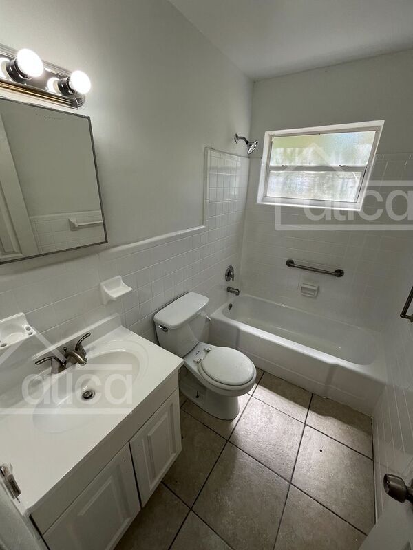 Photo - 610 6th St Unit #A