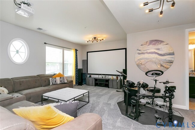 Photo - 1807 Liesfeld Parkway