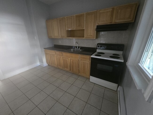 Photo - 30 N Dewey St