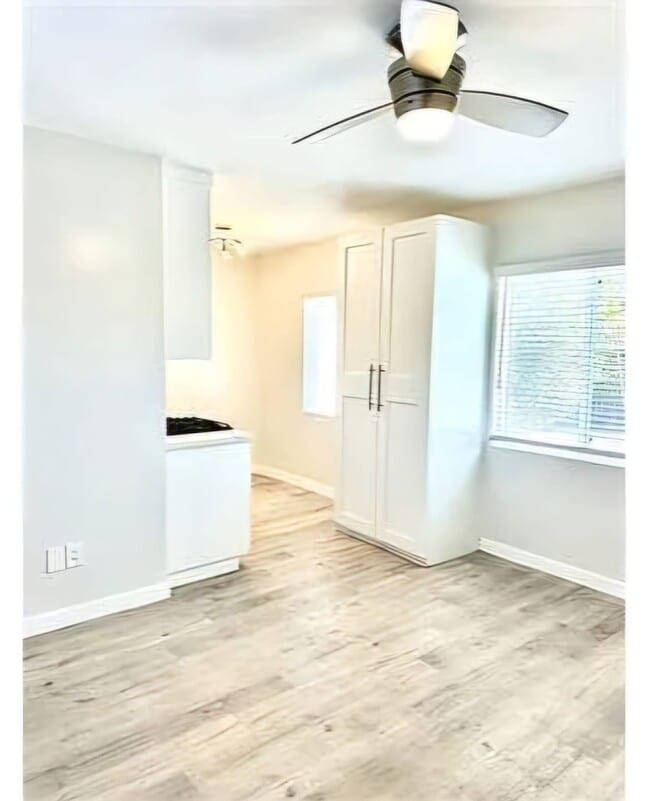 Photo - 613 S Prairie Avenue