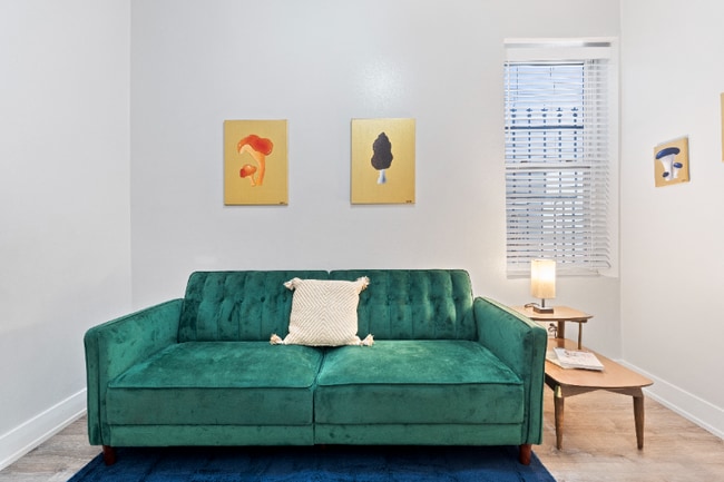 Photo - 2345 W 21st St Unidad 1