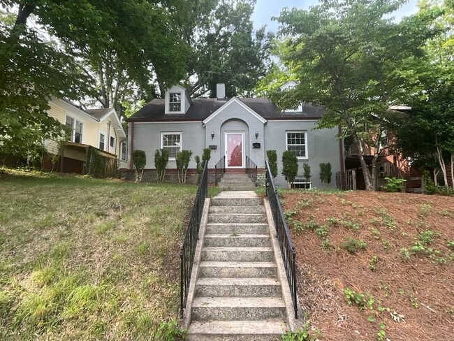 1203 W Friendly Ave