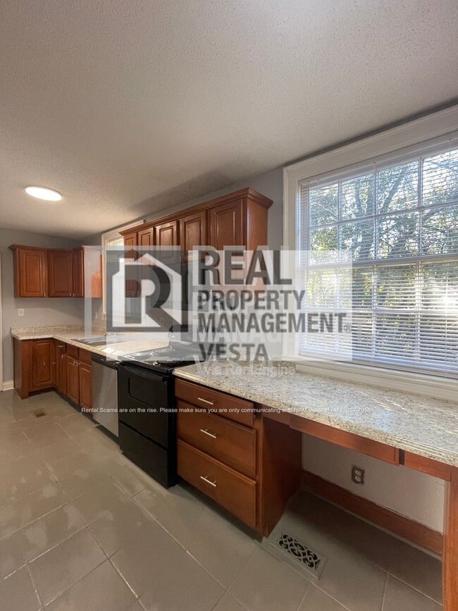 Photo - 1256 Winton Ave