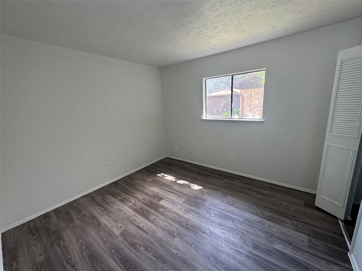 Photo - 3807 Cypressdale Dr