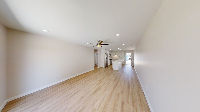 Building Photo - Newly Renovated (2022), 4BD/2BA Rental