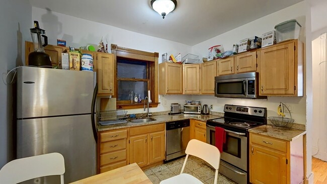 Photo - 616 Columbus Ave Unidad 2