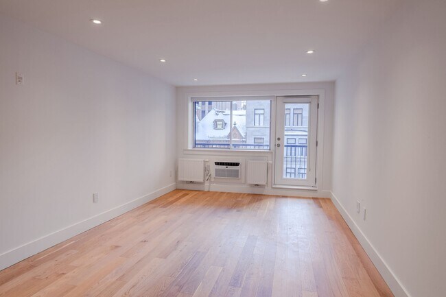 Photo - 3421 Rue Drummond Unité 35