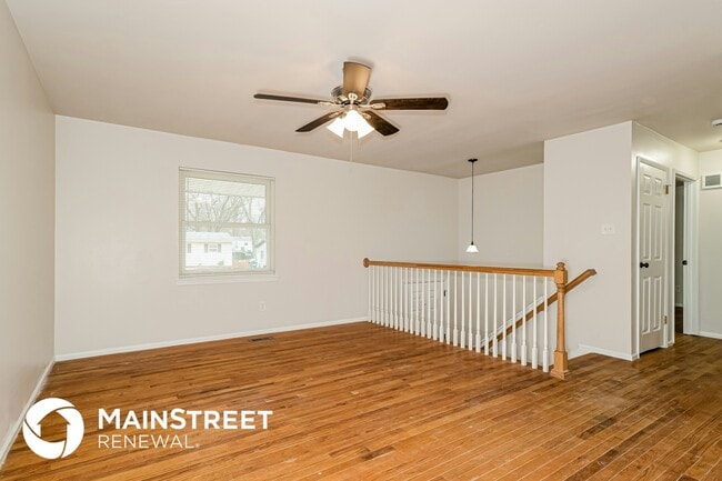 Photo - 7 Marveline Dr