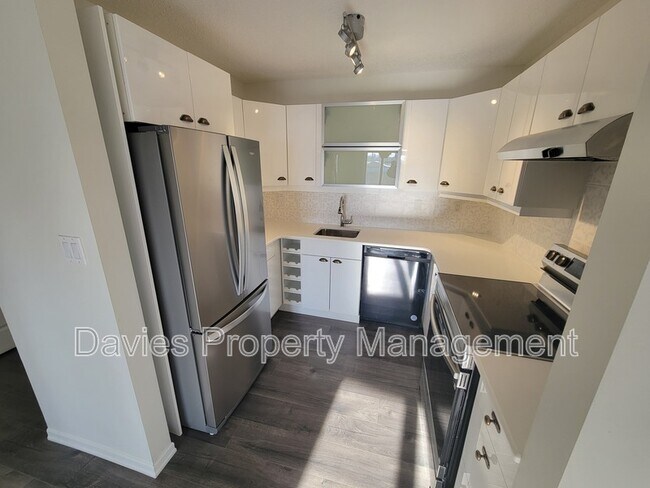 Photo - 9138-9183 83 Ave NW Unit #302