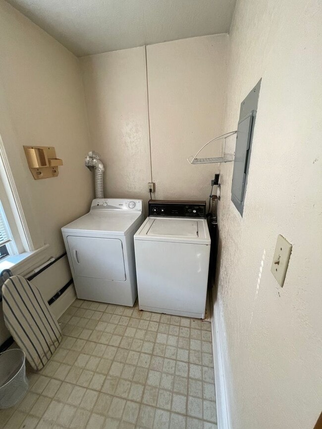 Photo - Mt. Washington 2bed/1bath!!! Unit Second Floor