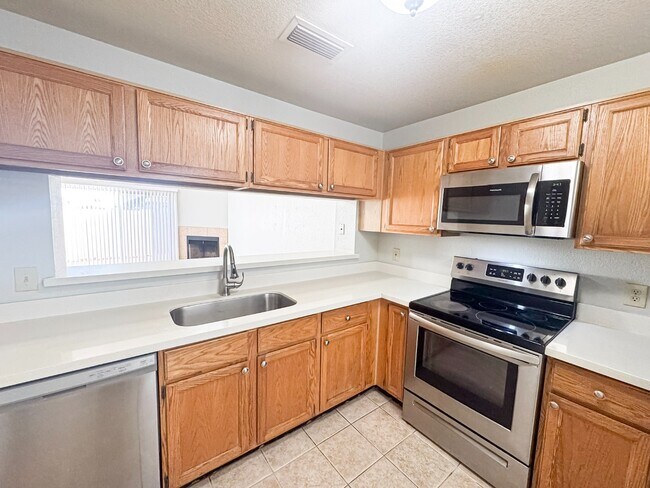 4114 E Union Hills Dr