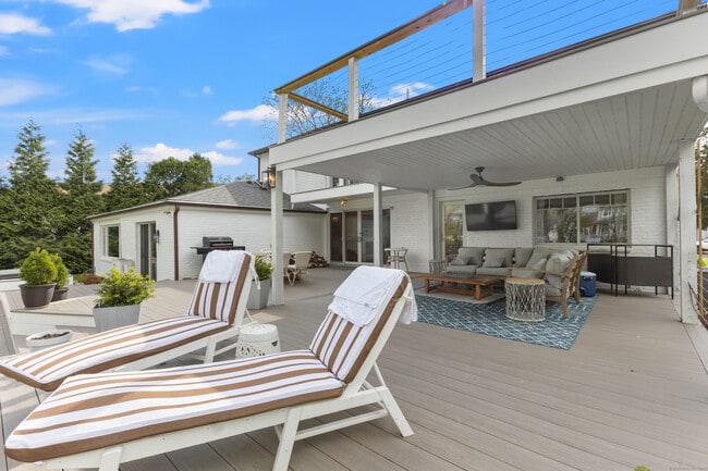 Photo - 80 Soundview Dr