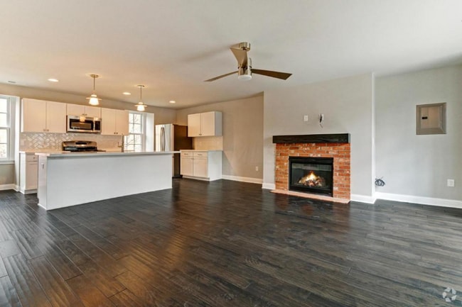 Building Photo - 48 Aston Row Ln Unit A Rental