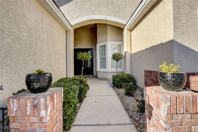 Building Photo - 10728 Elm Ridge Ave Rental