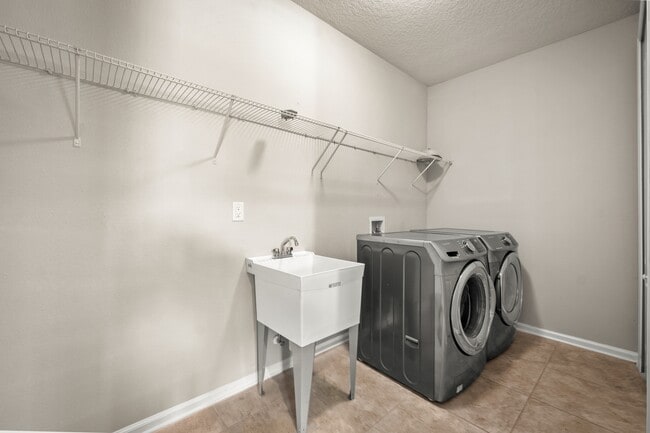 Photo - 119 Grant Logan Dr