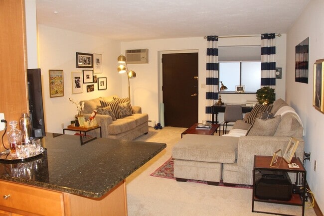 2360 Commonwealth Ave Unit 1-2