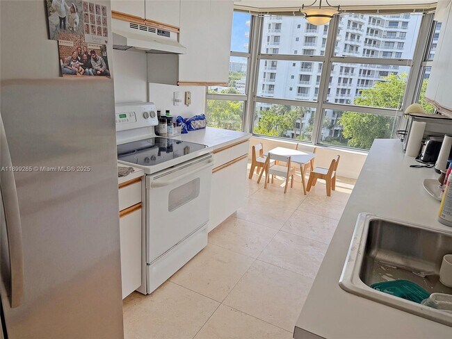 Photo - 3400 NE 192 St Unit 604