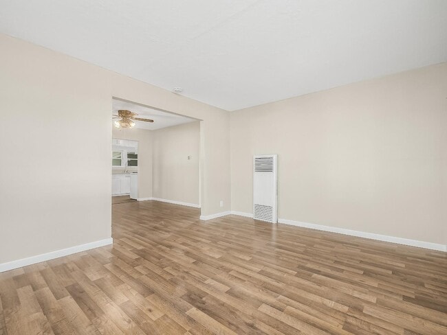 Photo - 2140 E Floradora Ave