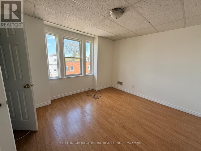 Photo - 102 Thirty Ninth St