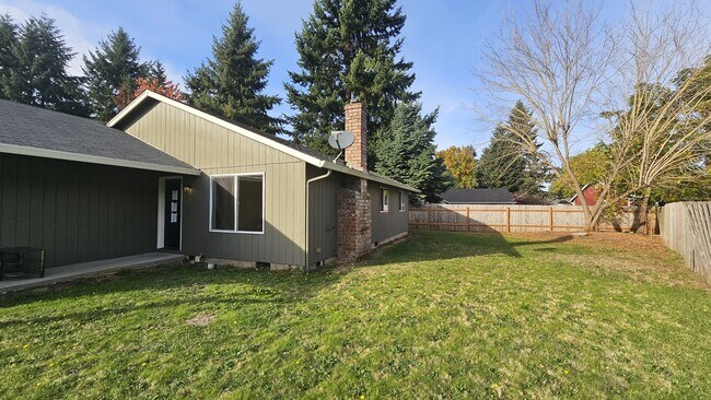 Photo - 6822 NE 93rd Ct