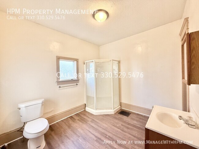 Photo - 2300 9th St SW