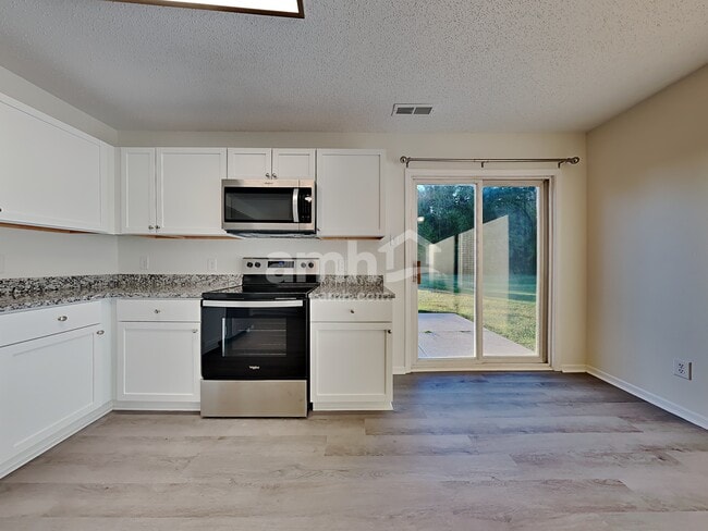 6451 Eastern Range Rd