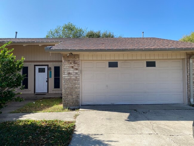 Photo - 1803 Falcon Dr