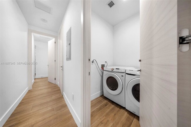 Photo - 3265 Bird Ave