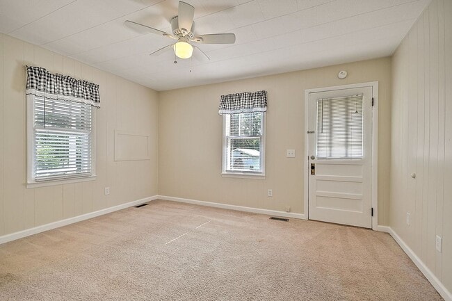 Photo - 2 Bedrooms / 1 Bath Home - Kingsport TN