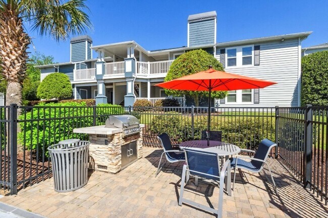 Photo - Palmetto Place Apartments