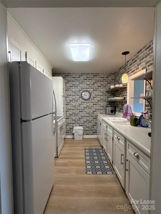 Photo - 1323 Queens Rd Unit 322